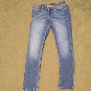 Levi’s low rise skinny Demi curve jeans